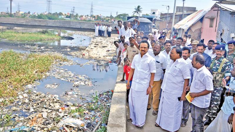 DMK working president visits RK Nagar on Friday. (Photo: DC)