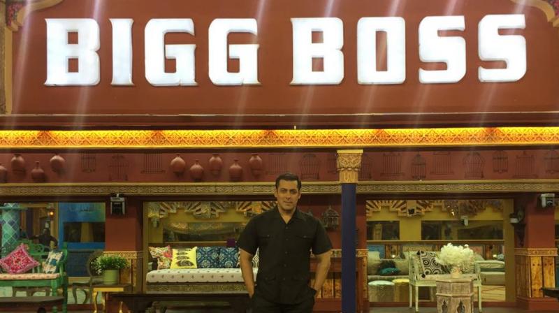 Salman Khan inside the Bigg Boss 10 House (Deccan Chronicle)