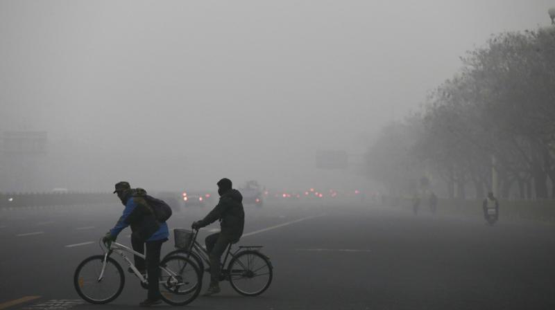 Air pollution poses a serious threat to living standards in the national capital. (Photo: AP)