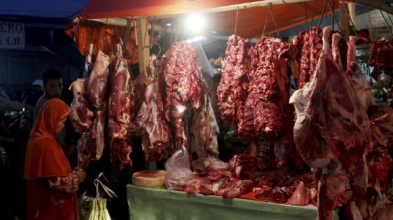 Although the violation surfaced only when food inspectors checked the meat at Shah Ghouse Hotel on Tuesday, hotels buying red meat from private butchers is nothing new.