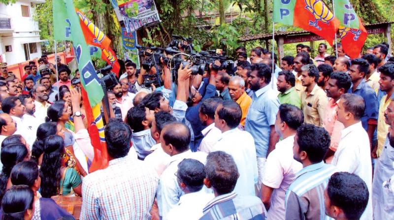 BJP workers protest in front of film director Kamals house at Kodungallur on Wednesday. (Photo: DC)