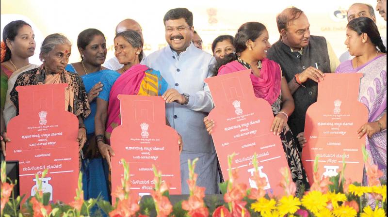 Minister for Petroleum and Natural Gas Dharmendra Pradhan and Union Minister for Parliamentary Affairs Ananth Kumar at the launch of Gas India Limiteds piped natural gas (PNG) in Bengaluru on Sunday (Photo: Shashidhar B.)