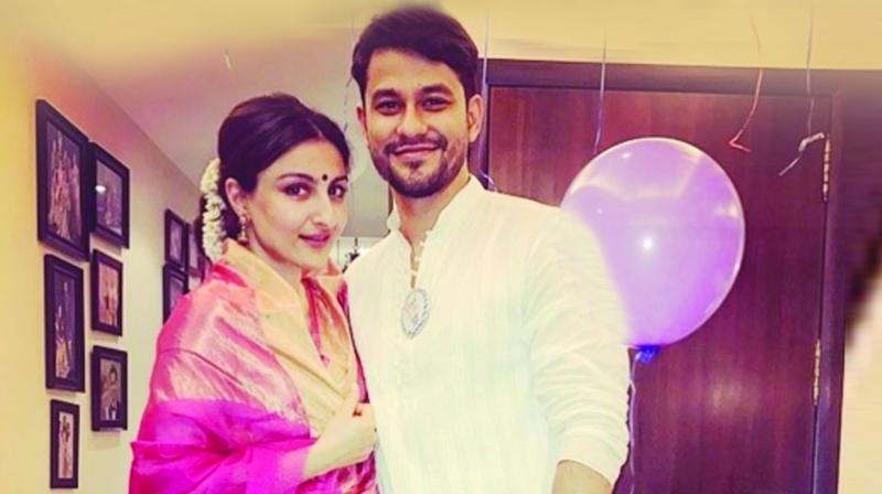 Soha Ali Khan with her husband Kunal Khemu in a picture that got trolled on Instagram and Twitter.
