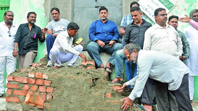 Shia and Sunni muslim protest against the alleged illegal construction at the 500- year-old heritage site Ashoorkhana which is opposite the Golconda Fort under the authorities of Nizam umoor-e- Mazhabi, Mir Firasath Ali baqri senior journalist gave a complaint to the circle inspector, Langar houz police station.