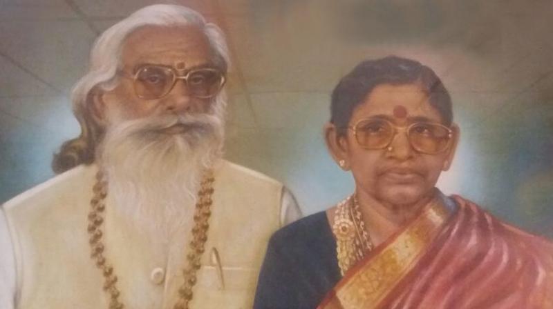 A file photo of Sardar Rampilla Suryanarayana and his wife Narasayyama.
