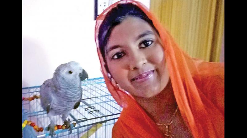 Sabreena with her pet bird Pepper. (Photo: DC/ Representational Image)