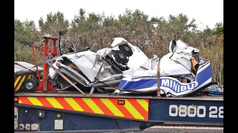 Mangled remains of the mini van	(Photo: Agency)