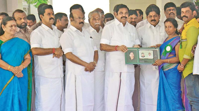 Chief Minister Edappadi K. Palaniswami launches combined digital cable TV and internet services at the secretariat on Friday (Photo : DC)