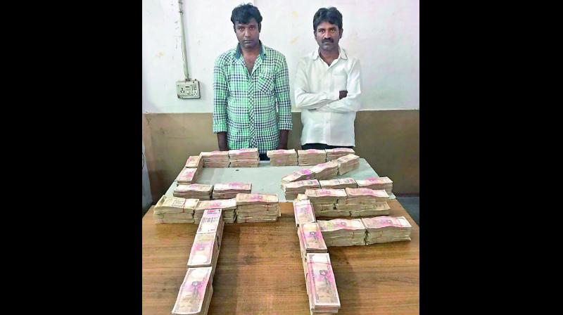 Allada Jaya Kumar and Gundu Narasimha Mudiraj nabbed for possessing fake currency notes (Representational Image)