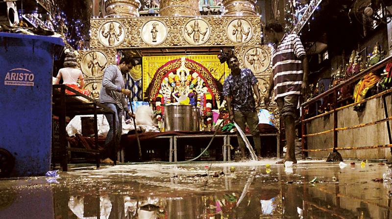 The Annamma Devi temple at Gandhinagar in Bengaluru got flooded due to the heavy rains on Monday(Photo: KPN)