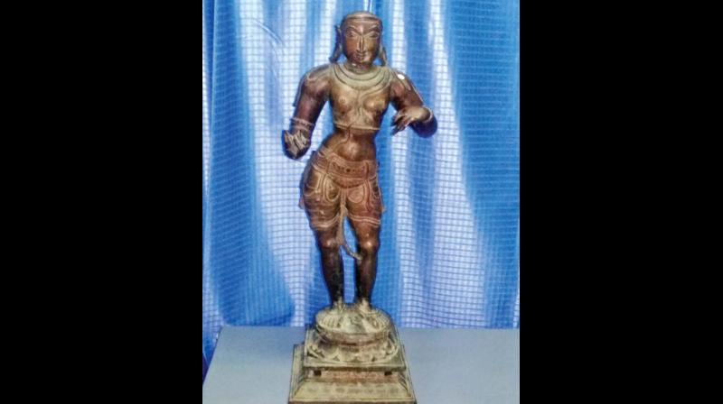 state police on Tuesday  arrested four persons, including an engineer for attempting to smuggle a 600-year-old panchaloha idol to Malaysia (Photo: DC)