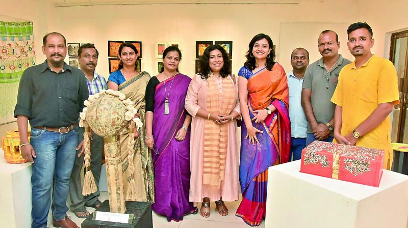 Artists Girish, Raghu Akula, Sweta, Asha Radhika, Koeli Mukherjee, Lakshmi Shewale, Rajeshwar N, Kishan Kappari and Pavan