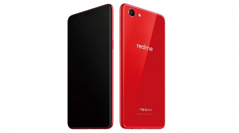 The dual SIM-powered Solar Red variant of the Realme 1 is priced at Rs 10,990