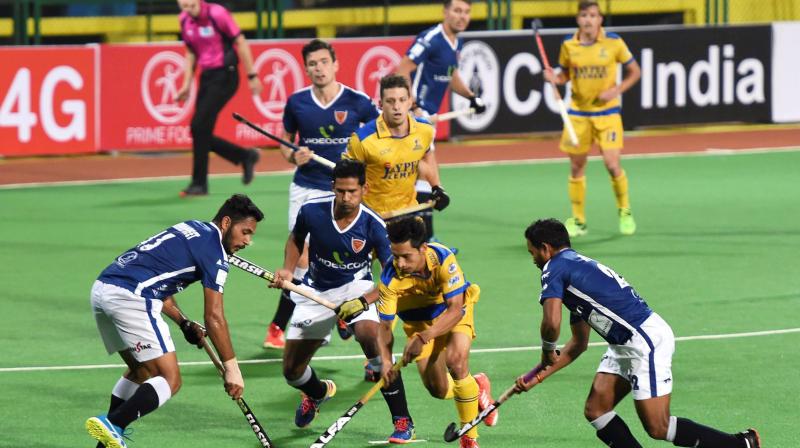 Dabang Mumbai produced one of the most comprehensive performances of the 2017 Hockey India League (HIL) as they beat defending champions Jaypee Punjab Warriors 10-4. (Photo: PTI)