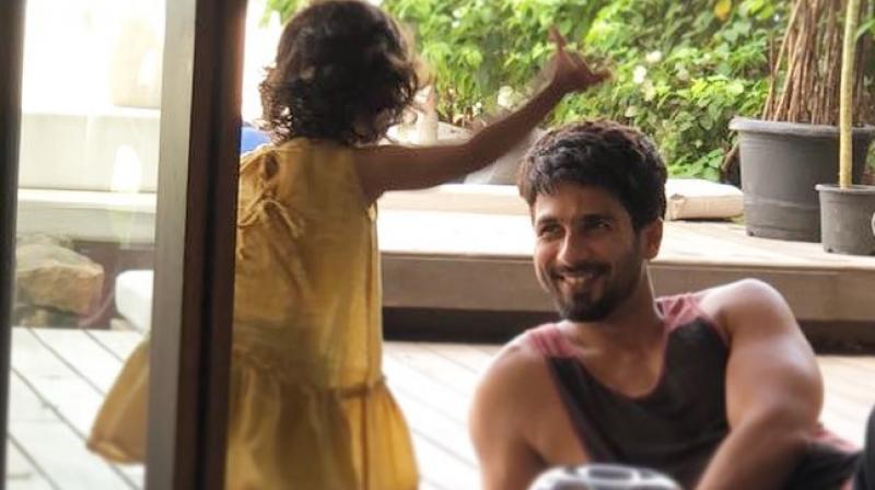 Shahid Kapoor with his adorable daughter Misha. (Photo: Instagram)