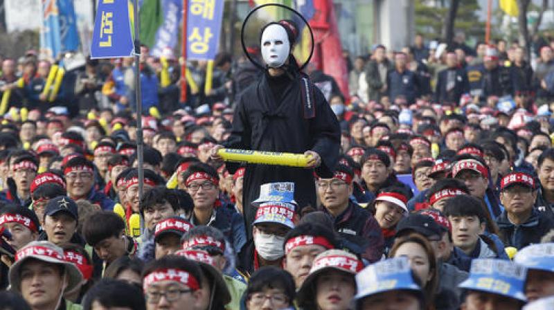 The demonstrations among the largest seen in South Korea since the pro-democracy protests of the 1980s have provided a stark challenge to Parks authority. (Photo: AP)
