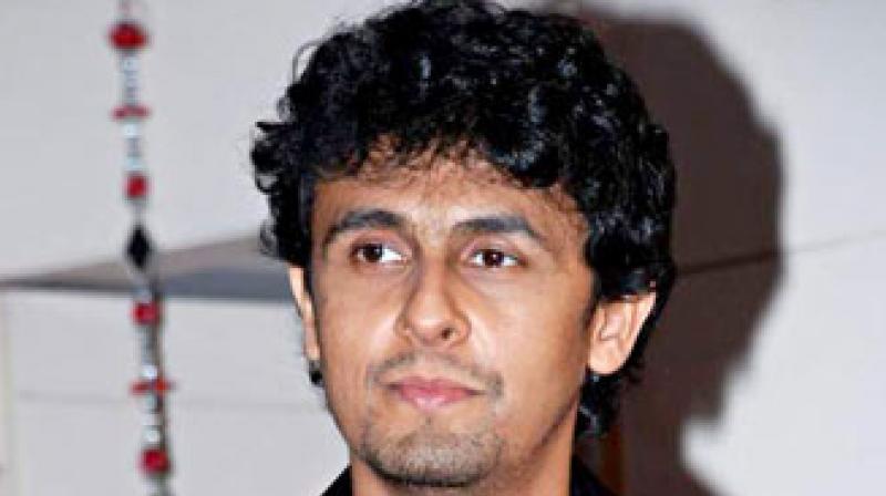 Sonu Nigam goes on a rant criticising loud Azaan, faces backlash