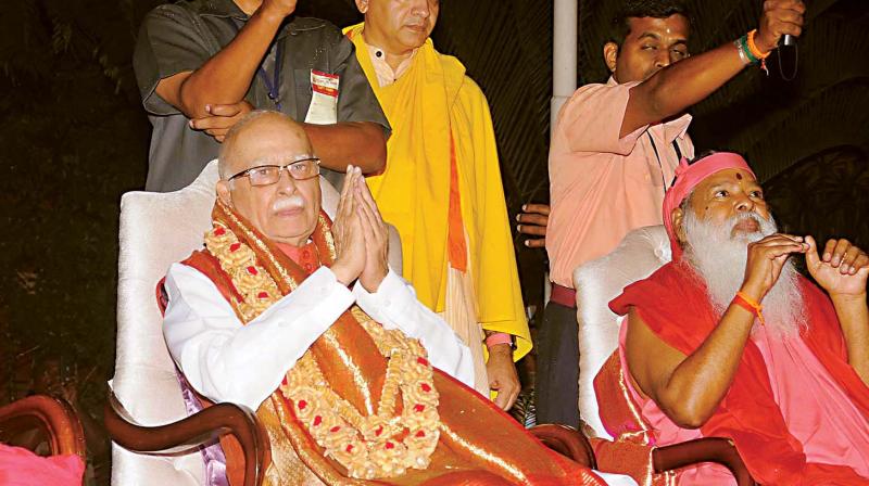 Veteran BJP leader L.K. Advani at Sri Ganapathi Sachhidananda Ashram in Mysuru on Friday, where he inaugurated a digital Hanuman idol. (Photo: DC)