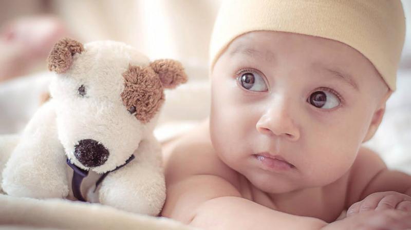 Tip to take extra care of your baby this winter. (Photo: Pexels)