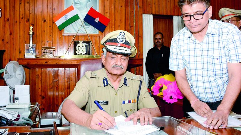 Uttar Pradesh Police new DGP, Sulkhan Singh takes charge in Lucknow on Saturday. (Photo: PTI)