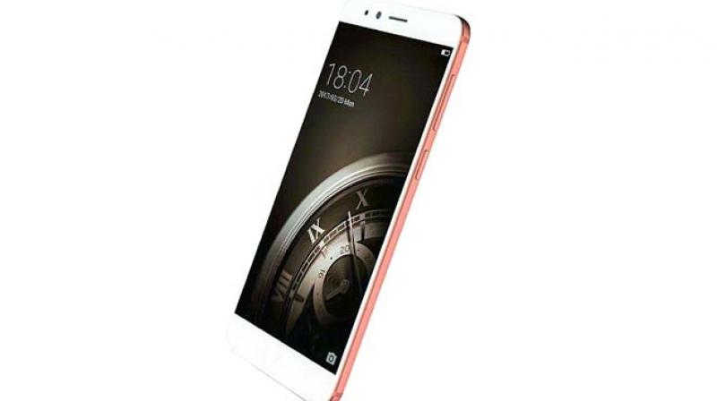 Micromaxs Dual 5 costs Rs 24,999