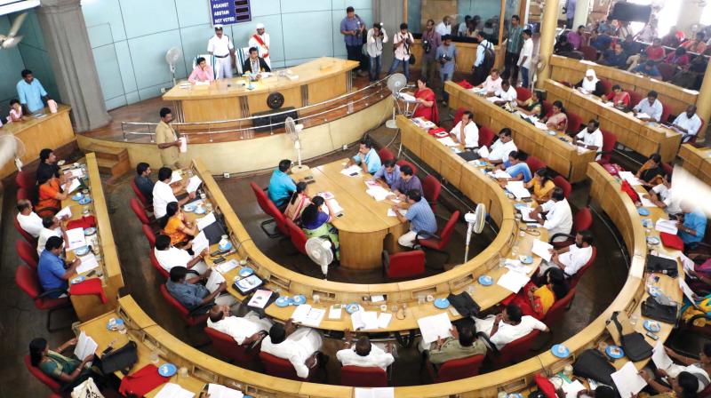 Deputy mayor Rakhi Ravikumar presenting the 2017-2018 budget in Thiruvananthapuram corporation on Friday. (Photo:  SABARI NATH)