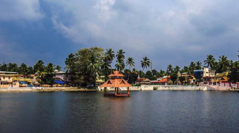 Sreevaraham temple pond