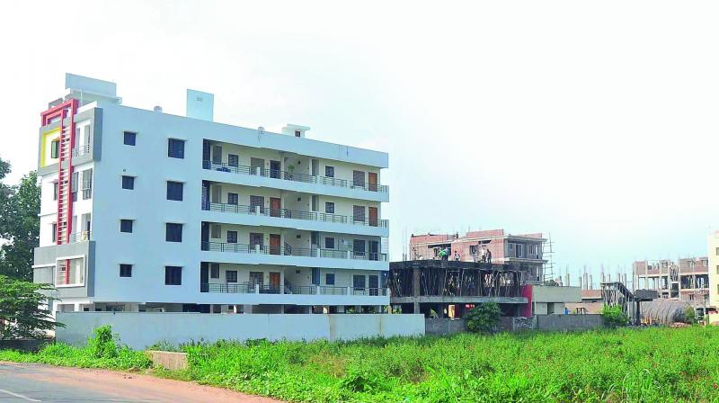 The realty sector, which was down, is gradually regaining its shine in the APCRDA region
