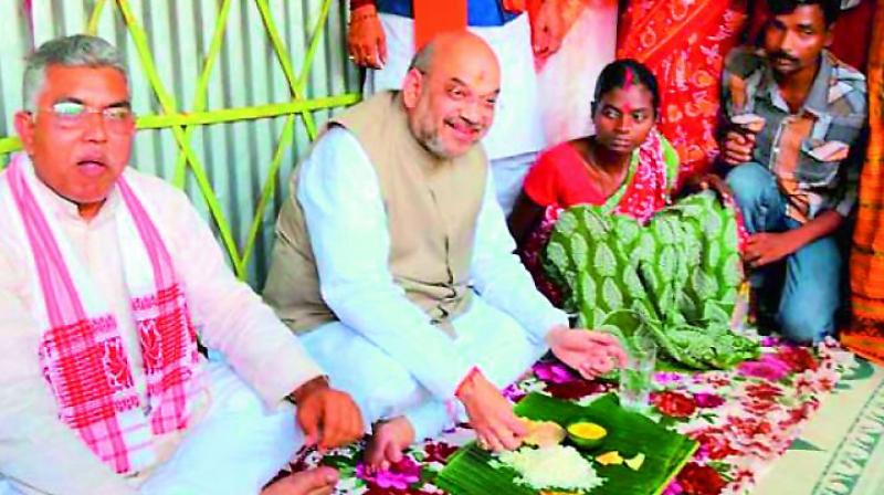 Raju Mahali and Geeta Mahali had hosted BJP chief Amit Shah on April 25 during his visit to the state.