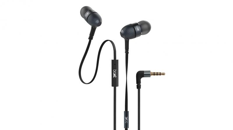Pocket-friendly in-ear headphones with an in-line mic.