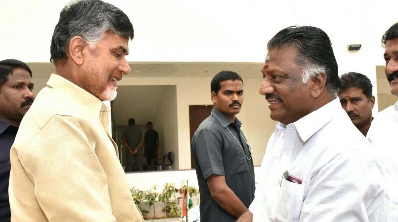 Andhra Pradesh Chief Minister welcoming his Tamil Nadu counterpart N Chandrababu Naidu at the temporary state secretariat of AP in Amaravati.  (Photo: DC)