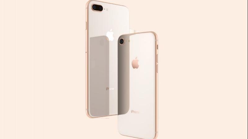 A Twitter post reveals the listing that shows that the iPhone 8 sports an 1821mAh battery compared to the 1960mAh battery on the iPhone 7. The iPhone 8 Plus is fuelled by a 2675mAh battery whereas the iPhone 7 Plus had a 2900mAh battery.