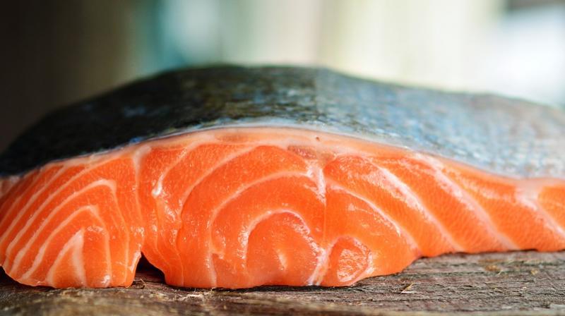 Fatty fish could help drastically reduce risk of multiple sclerosis. (Photo: Pixabay)