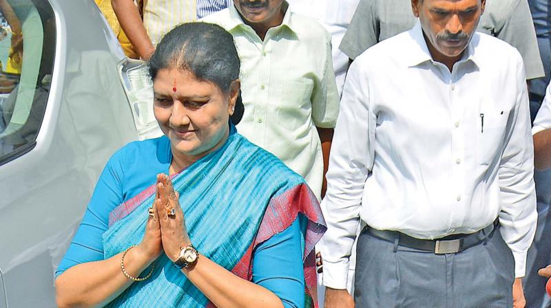 AIADMK general secretary V.K. Sasikala leaves party office after meeting district-wise representatives on Friday (Photo: DC)