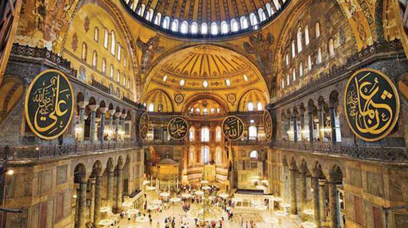 The famous Hagia Sophia dome. (Source: Internet).