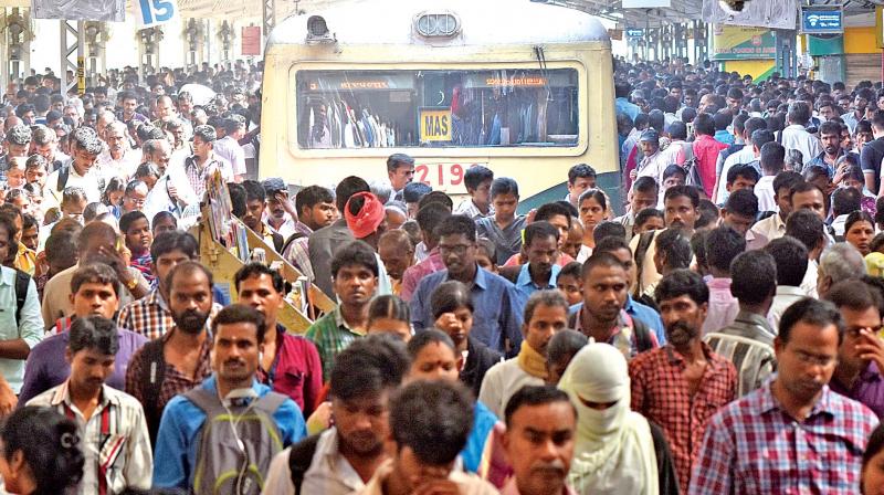 Chennai Central on Monday witnesses huge crowd due to indefinite strike by transport unions (Photo: DC)