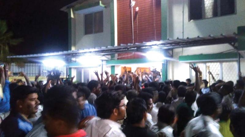 Crowd of  supporters at O. Panneerselvams house on Tuesday (Photo: DC)