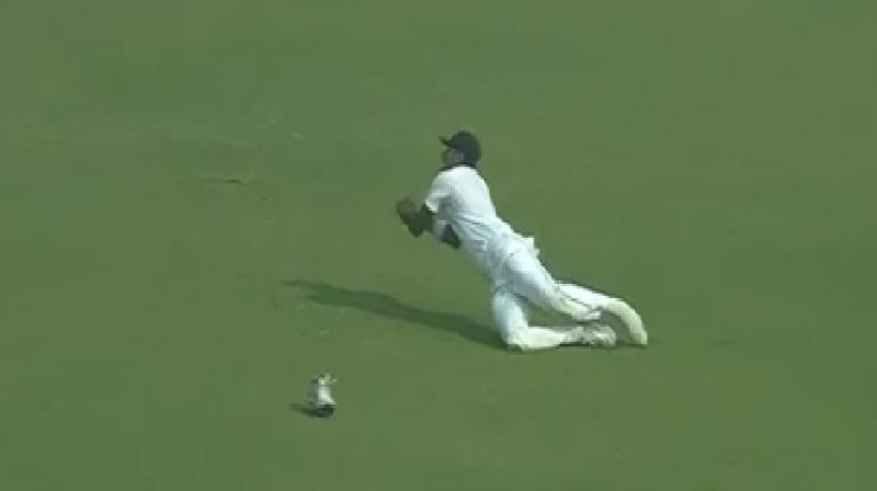 Suranga Lakmal lost his balance as well as his shoe while attempting the catch to dismiss Shikhar Dhawan. (Photo:screengrab)