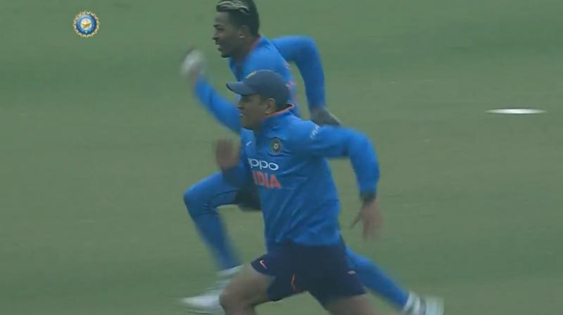 MS Dhoni did not give Hardik Pandya an inch during 100 m sprint to finish ahead of him. (Photo: BCCI screengrab)