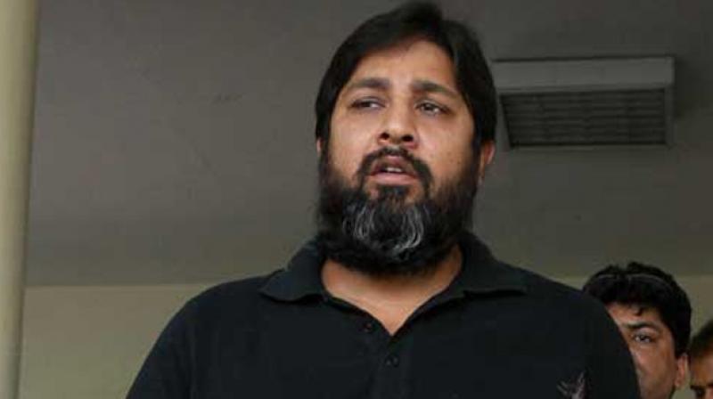 Inzamam-ul-Haq may be known more for his his batting abilities from back in his playing days, but he completely swept away a reporter with his witty remark. (Photo: AFP/ File)
