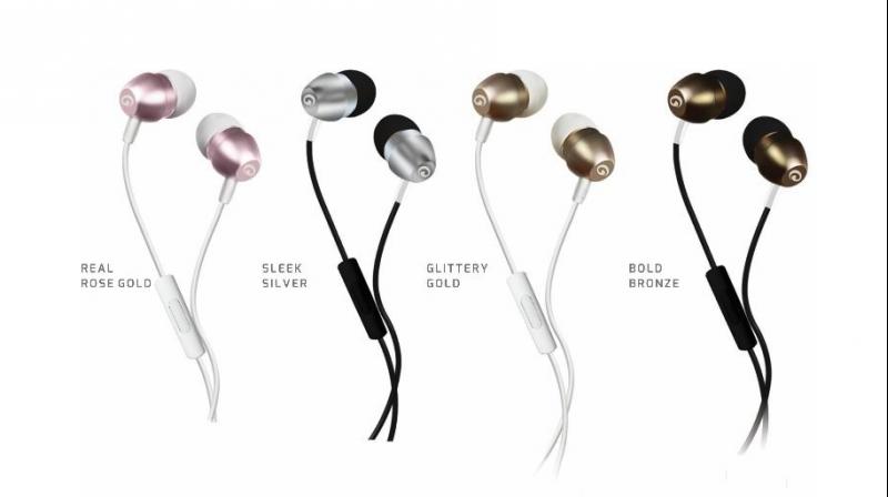 While X9 street earphones has funky and colorful designs, the X9 is designed with a pure bass driven music experience.