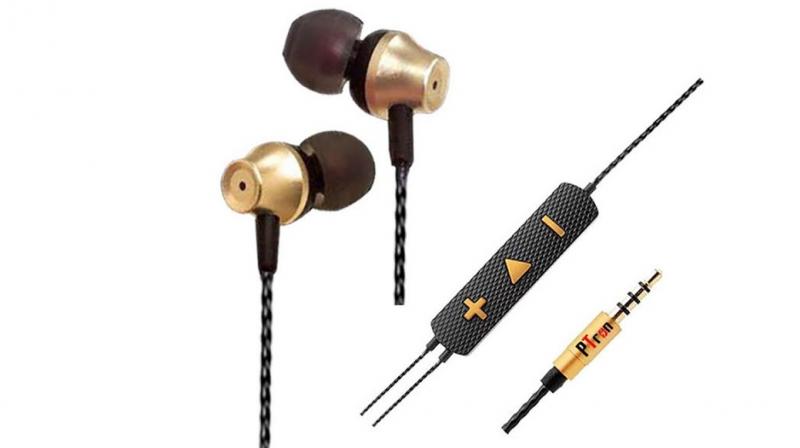 HBE9 is the advanced version of PTron HBE7 earphones which was launched by LatestOne.com in June 2016.