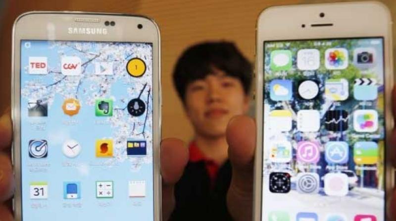 Jurors return to a Silicon Valley courtroom Monday to put a price on patented iPhone design features copied by Samsung in a legal case dating back seven years.