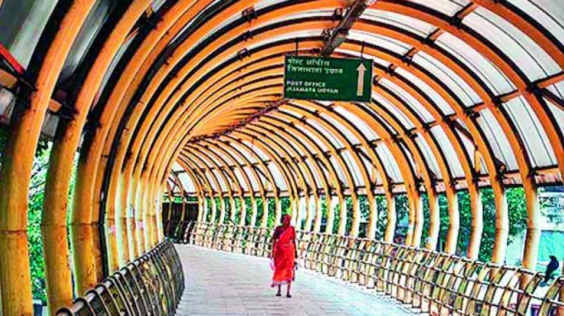 In a bid to enhance livability in the city, the state planning departments vision management unit has proposed air-conditioned elevated tubular skywalk in the city from Sri Kanakadurga temple to bus stand and railway station in an approximate distance of 3 kms.