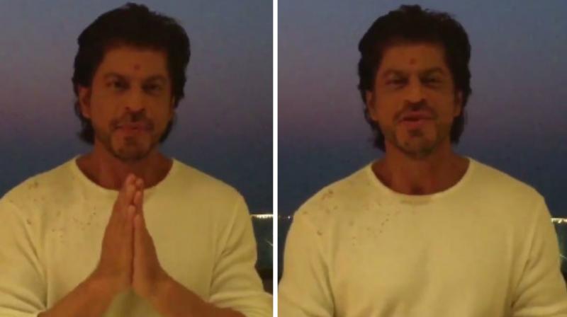 Screengrabs from the video Shah Rukh posted on Twitter.