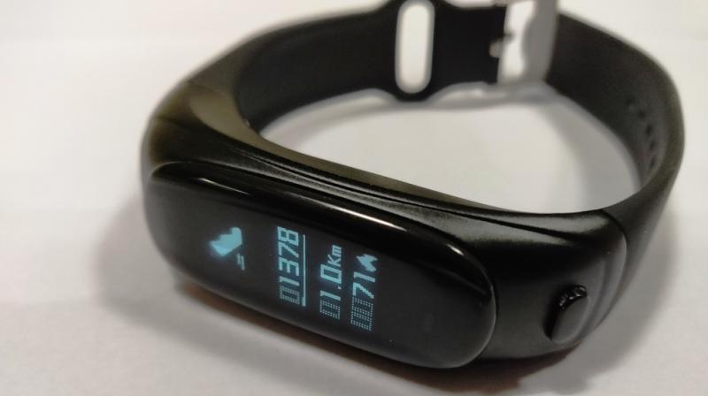 The Soulfit Sonic V08 is one of the best concepts we have seen, in the wearable category, in a while.