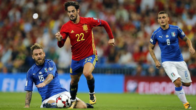 Isco was the star performer in a brilliant team display from the hosts as his early free-kick and long-range effort before half-time put Spain in control. (Photo: AP)