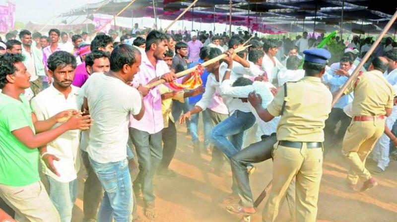 On noticing Congress workers, TRS members raised slogans against them following which heated arguments broke out and the activists of both the sides indulged in stone pelting, said police. (Photo: File)