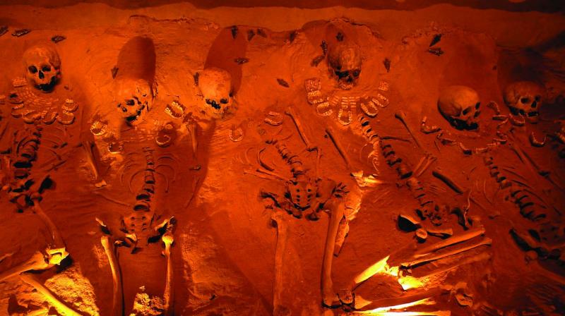 The last bit of oxygen in your body is used up, and brain activity surges briefly as neurons stop working and the brain stops secreting hormones that regulate body function. The last bit of oxygen in your body is used up, and brain activity surges briefly as neurons stop working and the brain stops secreting hormones that regulate body function.