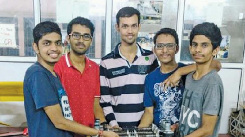 A team of IIT-Madras students with Artemis robot which can detect cracks on railway tracks.	(Photo: DC)